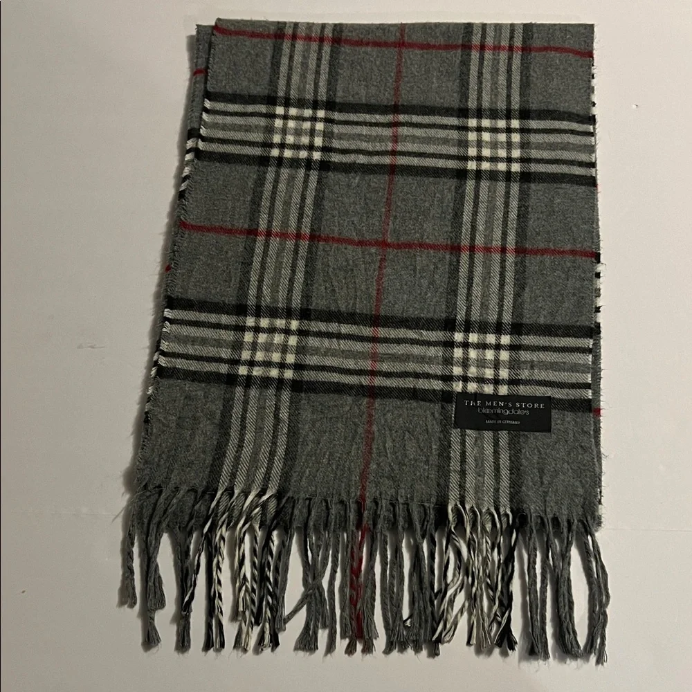 The Men's Store Bloomingdale’s Charcoal Red Checkered Scarf Made in Germany EUC